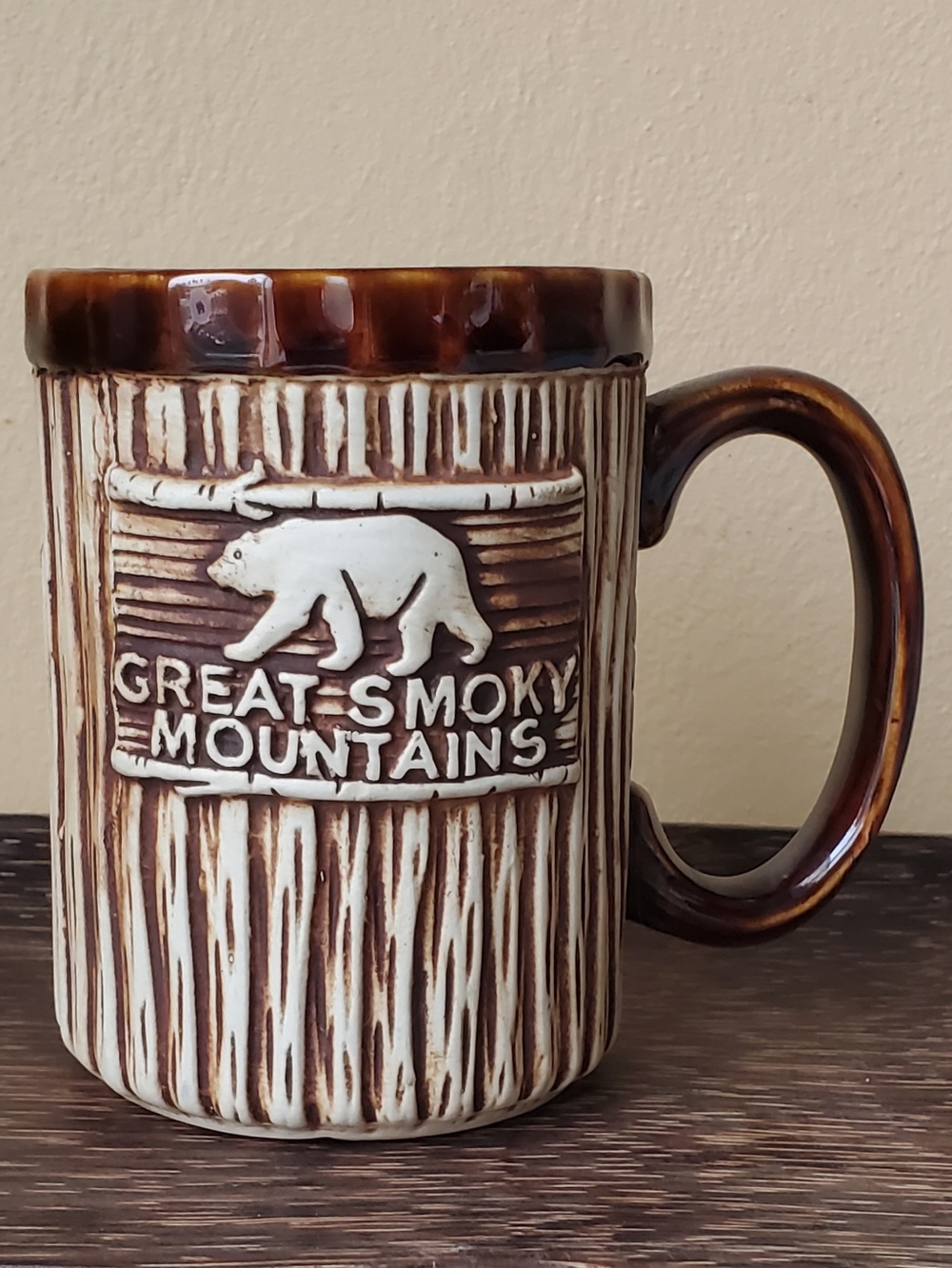 Great Smokey Mountains Bear Textured 3D Ceramic Tall Mug Vintage